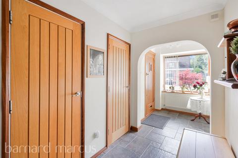 undefined, Broad Walk, Caterham