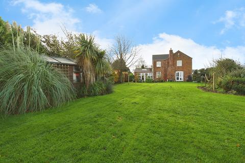 4 bedroom detached house for sale, Mill Lane, Burgh Le Marsh, Skegness