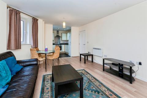 2 bedroom apartment for sale, Grays Place, Slough