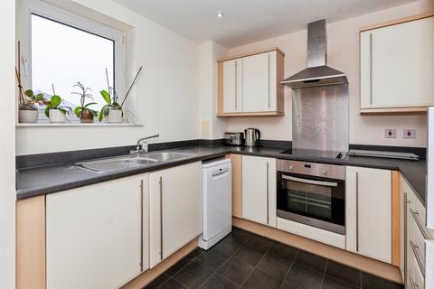 2 bedroom apartment for sale, Grays Place, Slough