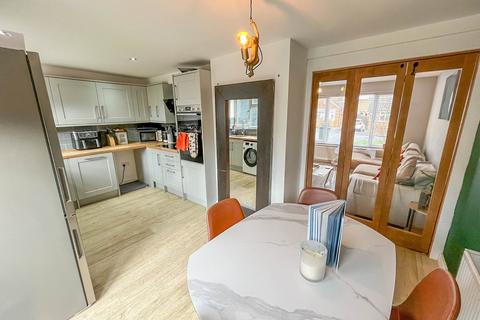 undefined, Tennyson Avenue, Shakespeare Gardens, Rugby, CV22