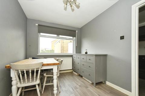 3 bedroom semi-detached house for sale, Harrow Close, SWINDON