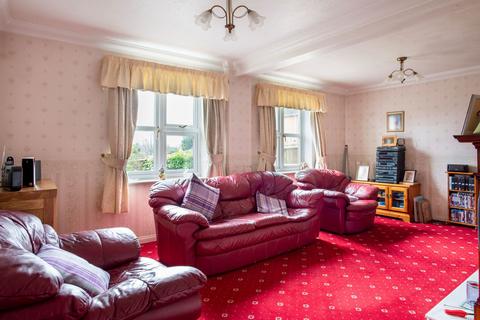 4 bedroom detached house for sale, Merryfields, Rochester ME2