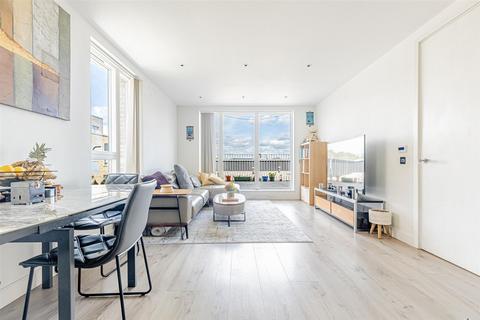 2 bedroom apartment for sale, Miles Road, London N8