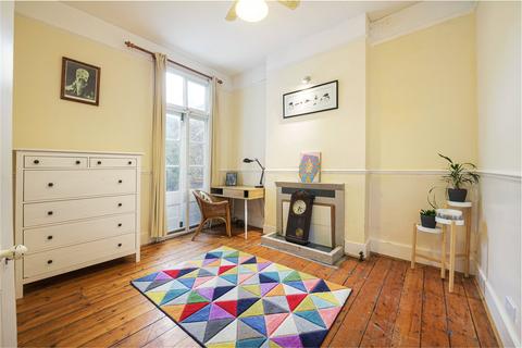 3 bedroom semi-detached house for sale, Wakehurst Road, London, SW11