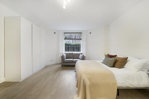 Studio to rent,  Pembridge Square, London W2