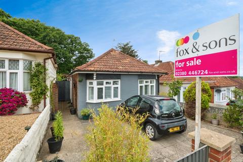 2 bedroom detached bungalow for sale, Woodmill Lane, Southampton