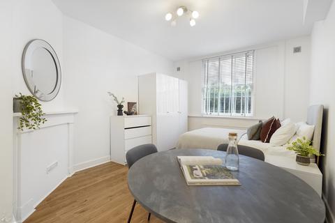 Studio to rent,  Pembridge Square, London W2