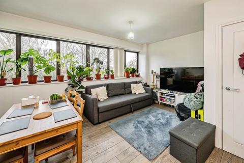 1 bedroom flat for sale, Walton Street, Aylesbury