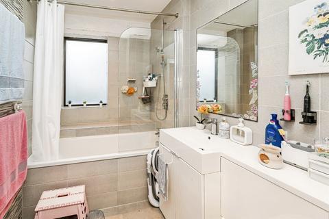 1 bedroom flat for sale, Walton Street, Aylesbury