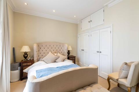 2 bedroom flat to rent, Draycott Place, Chelsea, London, SW3