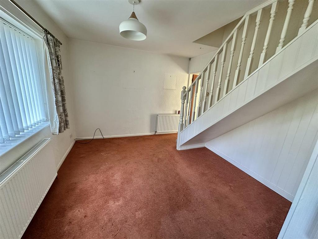 Bramleys Estate Agents - Water Royd Crescent - Mir