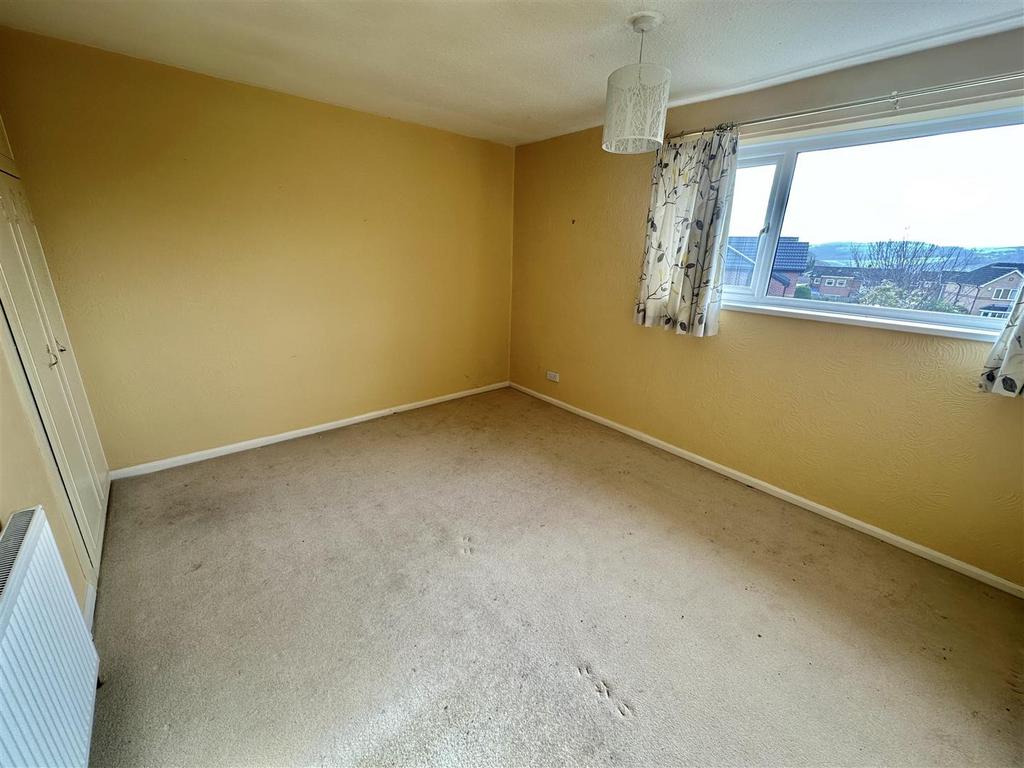 Bramleys Estate Agents - Water Royd Crescent - Mir