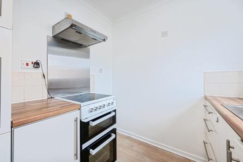 2 bedroom end of terrace house for sale, Alburgh Close, Bedford