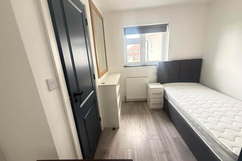 undefined, Hunters Grove, Hayes