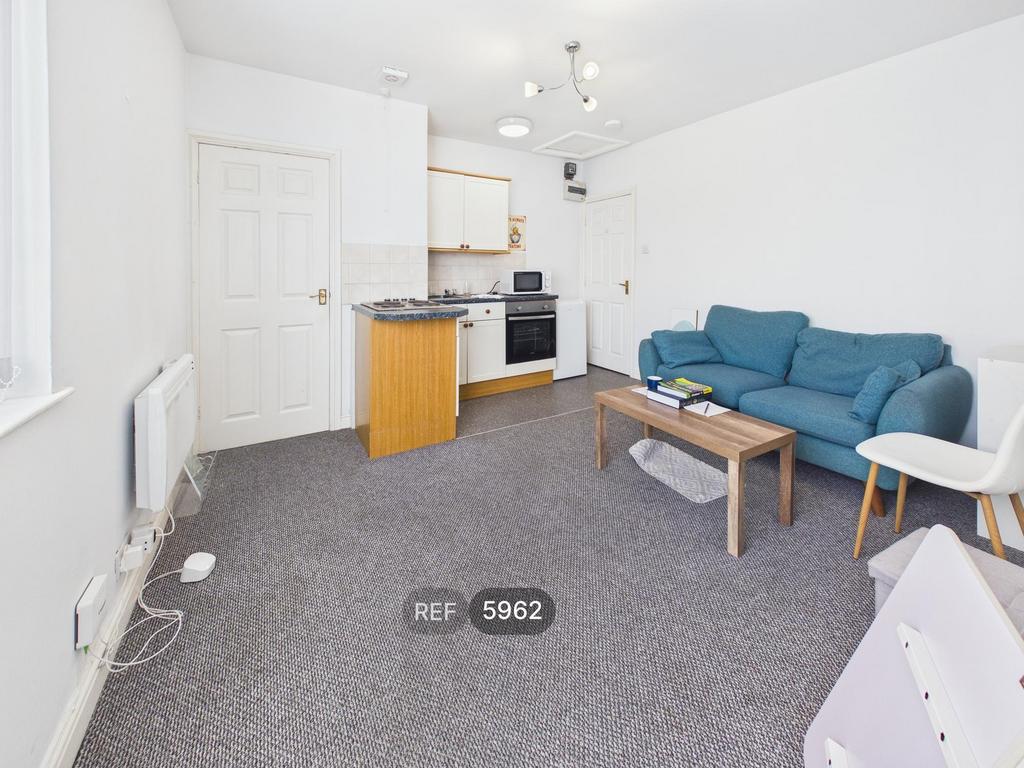 Kitchen/Living area