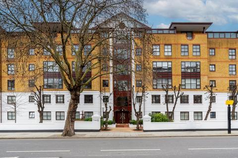 2 bedroom flat for sale, Gloucester Terrace, London W2