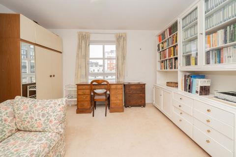 2 bedroom flat for sale, Gloucester Terrace, London W2