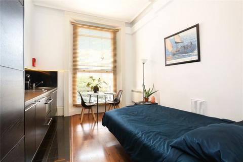 Studio to rent, Kensington Park Road, London W11