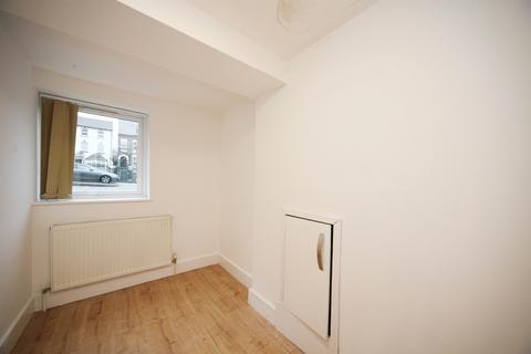 undefined, Brook Street, Luton