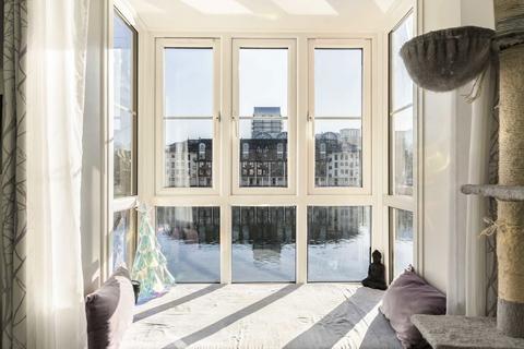 2 bedroom flat for sale, Aland Court, London SE16