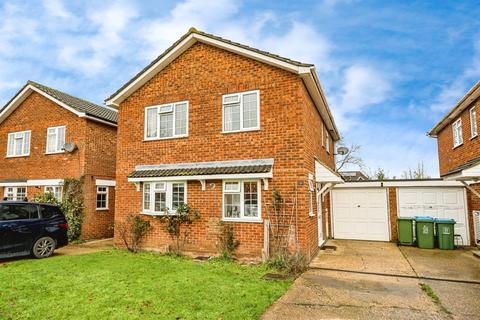 Chalgrove End, Stoke Mandeville, Aylesbury
