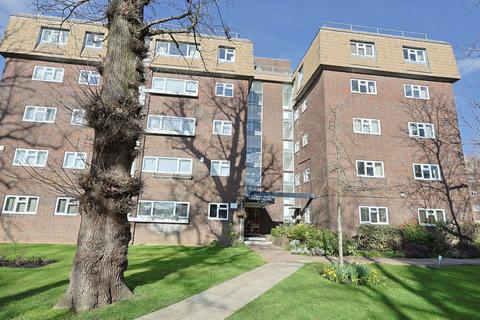 3 bedroom apartment for sale, Lodge Close, Edgware HA8