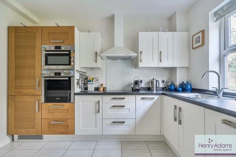 2 bedroom terraced house for sale, Merritts Meadow, Petersfield, GU31