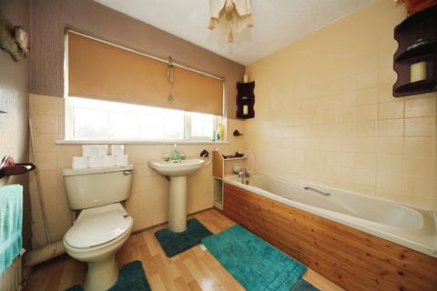 undefined, Torquay Drive, Luton