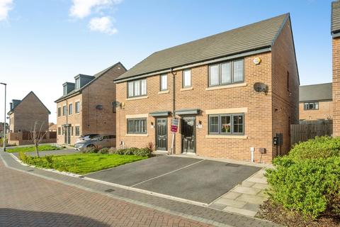 3 bedroom semi-detached house for sale, Violet Close, Thurnscoe, Rotherham