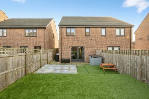 3 bedroom semi-detached house for sale, Violet Close, Thurnscoe, Rotherham