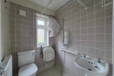 2 bedroom bungalow for sale, 191 Maiden Lane, Crayford, Dartford, Kent, DA1 4PT