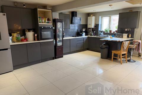 4 bedroom semi-detached house for sale, Broxburn Close, Rushey Mead, Leicester