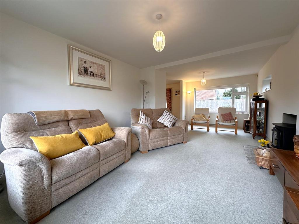 Dual-Aspect Living Room 131