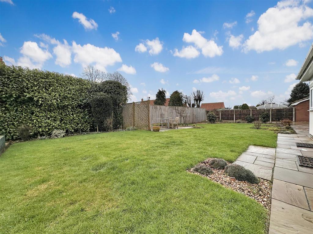 Private Garden 092