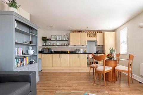 undefined, Flagstaff Court, CANTERBURY