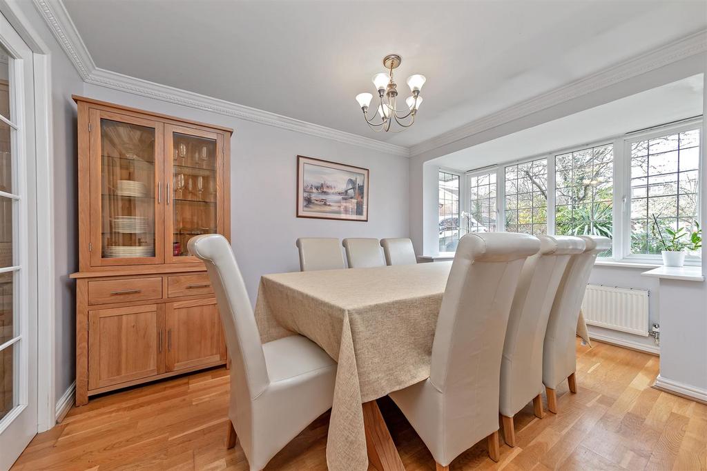 35 Wynches Farm Drive-13.jpg