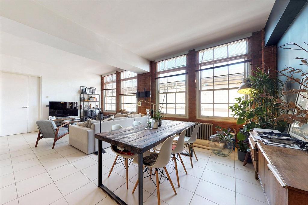 Kitchen/Reception