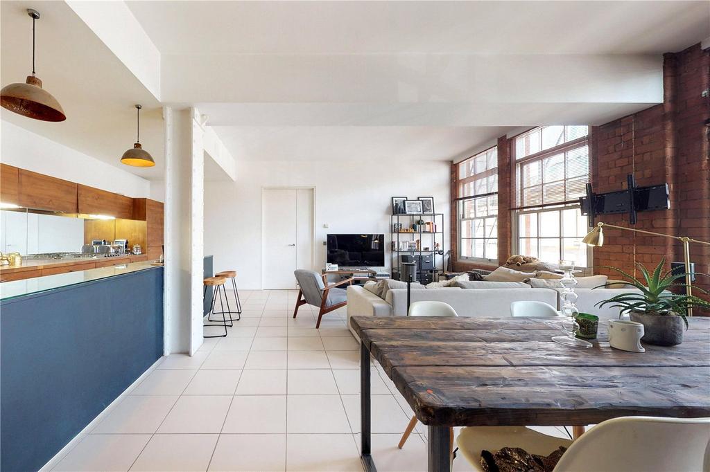 Kitchen/Reception