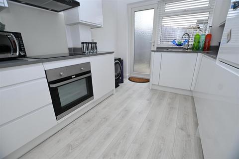2 bedroom semi-detached bungalow for sale, Stanley Road, Benfleet SS7