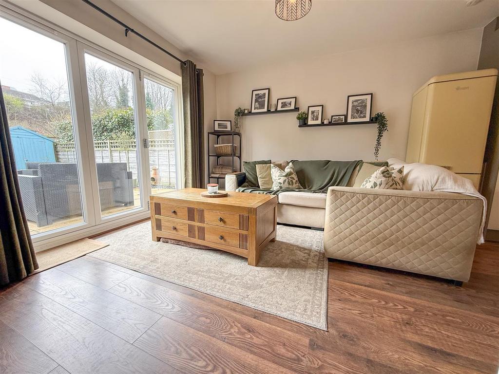 Open plan kitchen, dining and living room