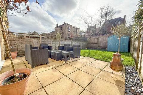 2 bedroom semi-detached house for sale, Samuel Fox Avenue, Deepcar, S36