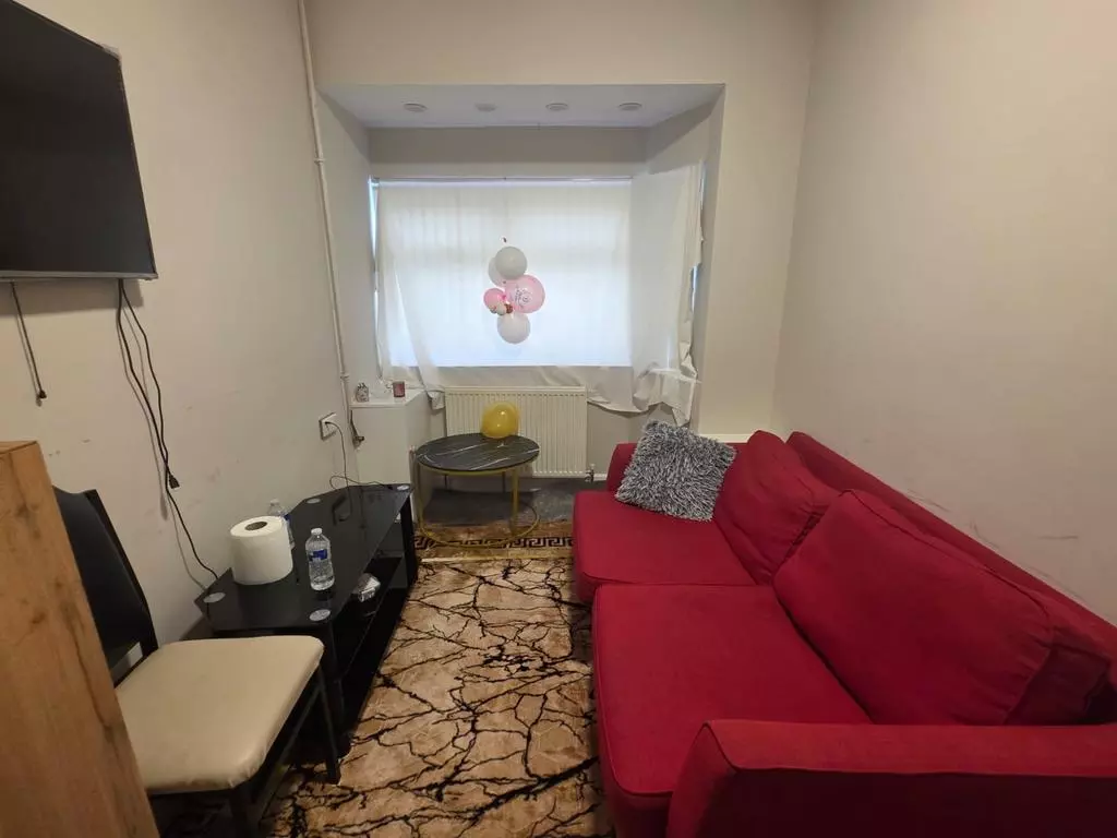 3 bedroom terraced house for sale - Photo 5