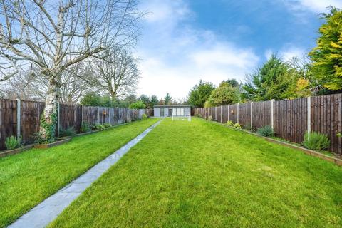 undefined, Abbey Avenue, St. Albans