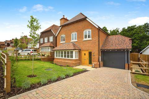 4 bedroom detached house for sale, Roundwell Park, Bearsted, Maidstone