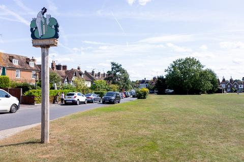 4 bedroom detached house for sale, Roundwell Park, Bearsted, Maidstone