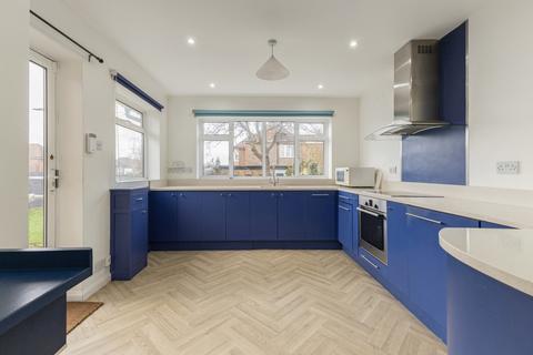 5 bedroom house to rent, Hayes Way Beckenham BR3