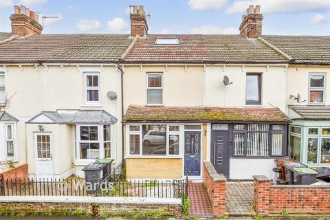 4 bedroom terraced house for sale, Bramley Road, Snodland ME6