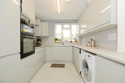 3 bedroom end of terrace house for sale, Collyer Road, London Colney, St. Albans