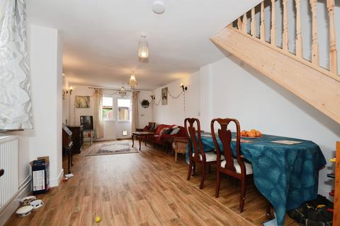 3 bedroom end of terrace house for sale, Collyer Road, London Colney, St. Albans